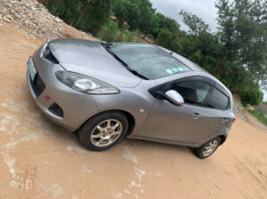 Vendo Modelo: Mazda Demio  Ano 2009 Motor 1.3cc seco AC ON Pneus novos Interior limpo. Nb: Viatura nova recentimente importado