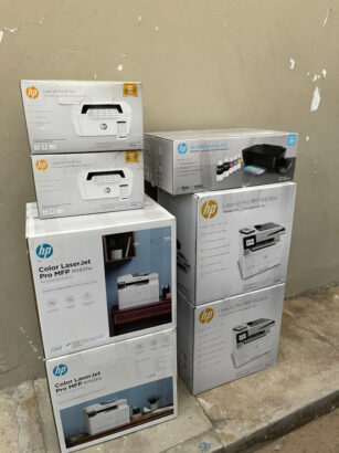 Impressora HP Laser Jet Pro M15W ( selada )