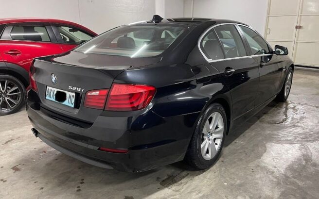 BMW 528i 2010