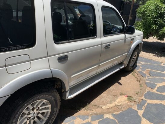 Ford Everest 2005