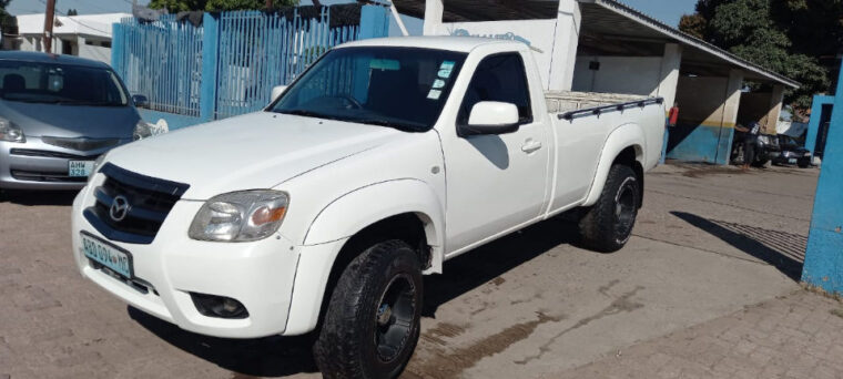 Mazda Bt50 Cabine simples -Motor 2.5 diesel turbo