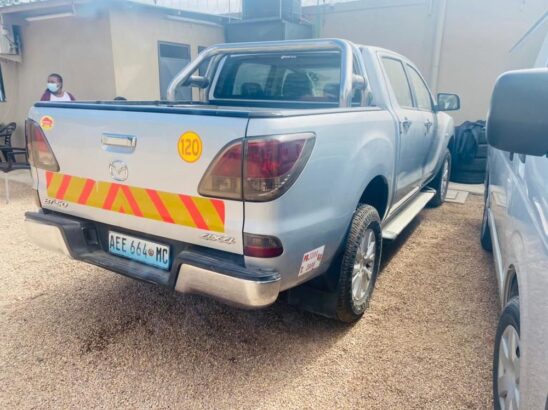 Vende-se Mazda BT50 4×4 Manual