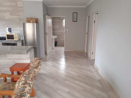 Vende  Se Moradia De Luxo Tp4 Mobilada Na Vila Da Ponta De Ouro a 1500m Da Praia