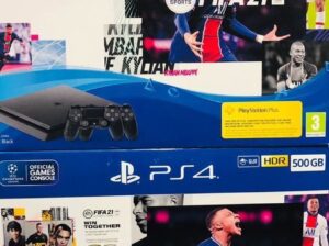 Ps4 500gb selado com 2 dois joystick +fifa21