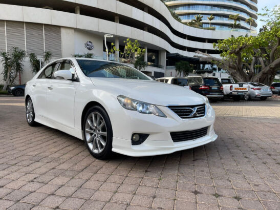 Toyota Mark X 2010