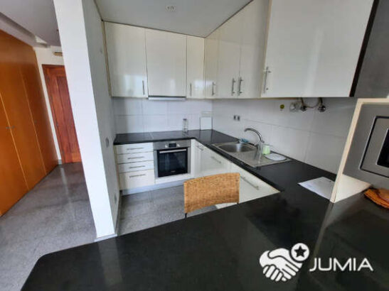 ARRENDA-SE MORADIA DUPLEX LUXUOSA T2 NO CONDOMÍNIO UNIÃO IMOBILIÁRIA NA SOMMERSHILD PROXIMO A ESCOLA PORTUGUESA