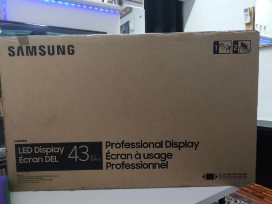 Monitor Profissional Samsung LED 43” 4K UHD Smart Sigange- DVI/HDMI/USB/DP, Wi-Fi etc