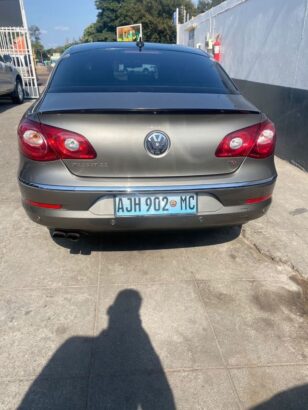 Vendo Volkswagen Passat 2011