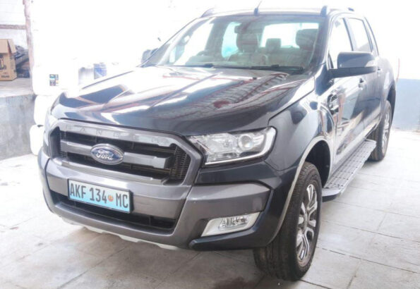 Vendo Modelo: Ford Ranger Wildtrack Modelo 2017 Caixa automática Sistema 4×4 Motor 3.2 CC  Super Legal Spotligths Escadas laterias