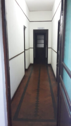 VENDE-SE GEMINADA TIPO 3 NO 1°ANDAR NO BAIRRO CENTRAL PROXIMO A MIMOS 2