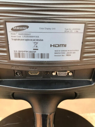 Monitor Samsung S22D300HY  22 polegadas  1 x HDMI 1 x VGA