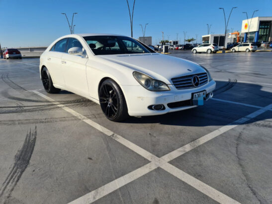 Mercedes cls 350  Motor: 3.5cc