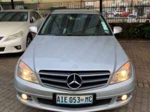 Vendo Mercedes benz c180