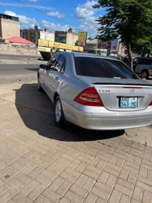 Vende-se Merceds Benz C 240