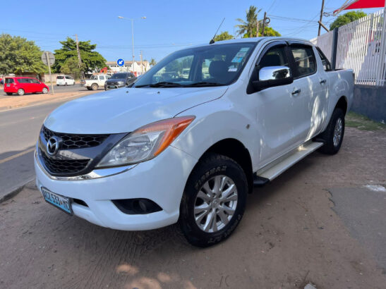 Mazda bt 50  Ano 2013 Motor 2.2  Caixa manual 4×4 Kms 73 mil  Carro do agente ✅