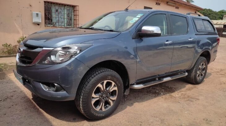 Vendo toyota mazda bt50 i