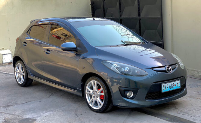 Mazda Demio 2010 Sport Recém importado Bodykits novinho