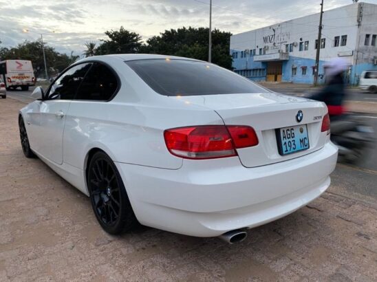 Vendo bmw. 320i