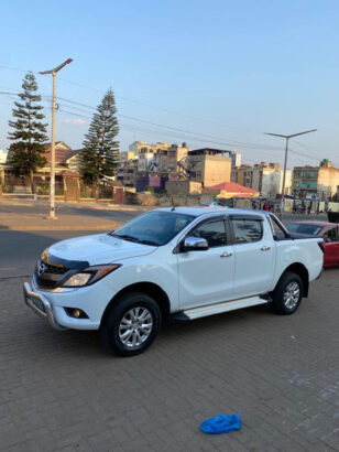 Mazda BT-50 Automático Comprado no agente 2014