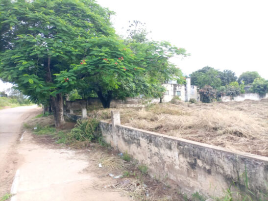 Ruína a venda em katembe com vista ao mar