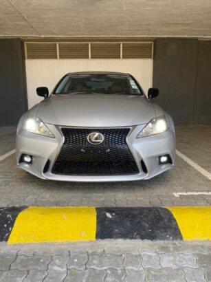 Lexus IS350 Modelo 2008 com facelift novo Motor 3.5 CC 4