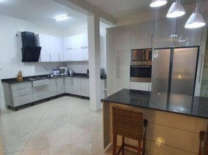 Vende-Se Está Vivenda, Tipo3 Localizado Na Zona Da Kumbeza