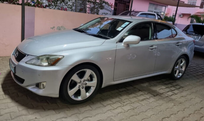 Lexus IS250 2008 1