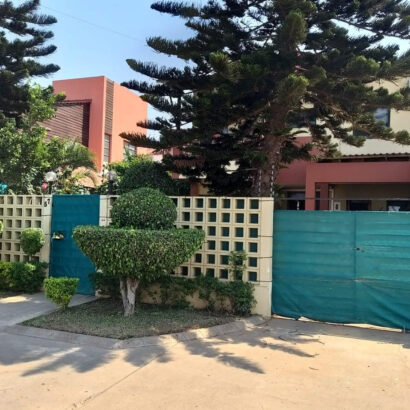 VENDE SE MORADIA TIPO 4 NO CONDOMINIO BELA VISTA, PRÓXIMO DO HOSPITAL PRIVADO E ESCOLA PORTUGUESA