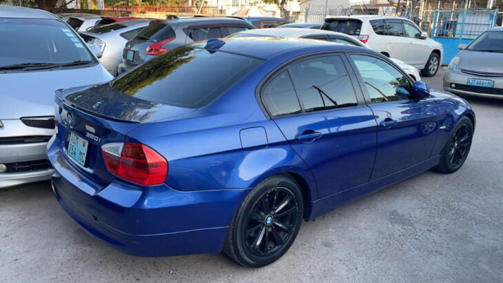 VENDE SE BMW 320i 2007