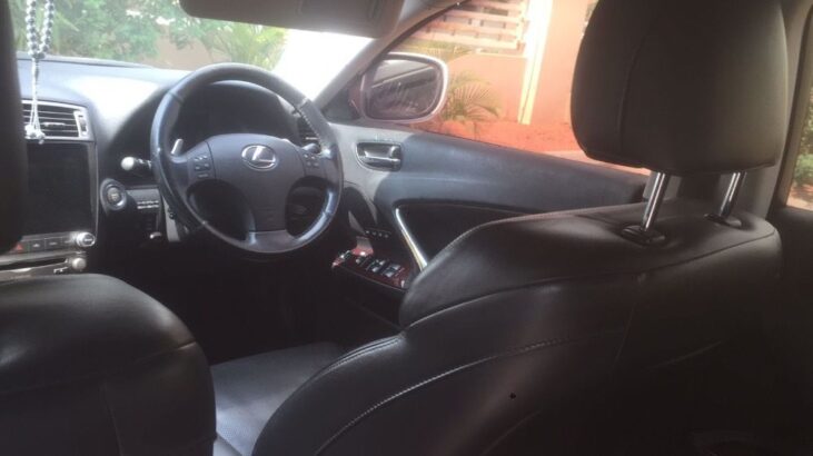 Vendo Lexus IS250 8