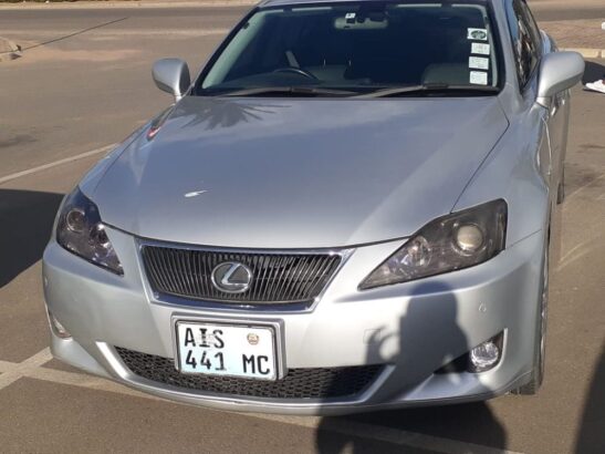 Vendo Toyota lexus 1