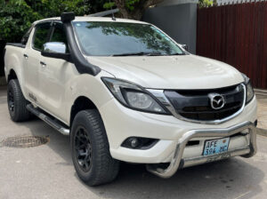 Mazda Bt50 Modelo 2015 Caixa Manual 4×4 Diesel 2.2 124000 klms Spotlights  Bola de reboque