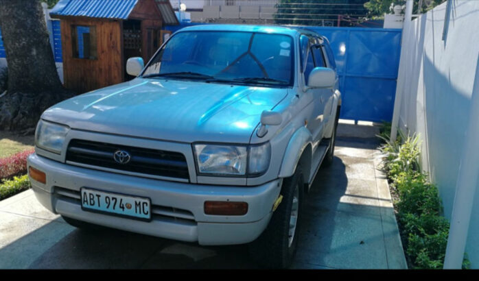 Toyota Hilux Surf 2.7 4X4