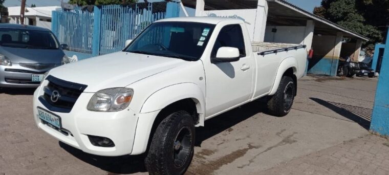 Vendo Mazda bt50 cabine simples