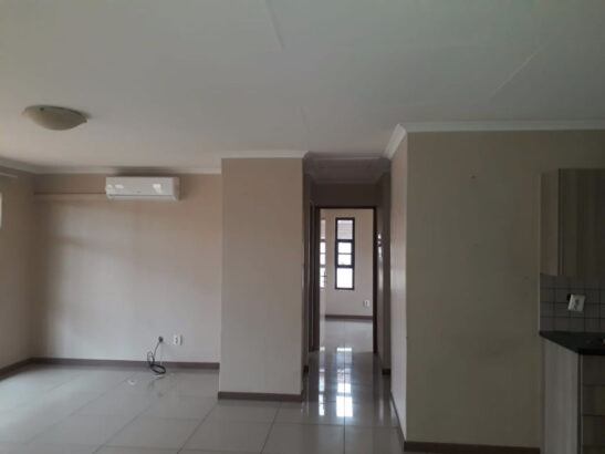 __Arrenda-se Excelente Moradia do Tipo 3, com suíte, guarda-roupas, climatizada, cozinha americana dentro do condomínio DJuba Estate na Mozal, custa 35.000,00Mt*