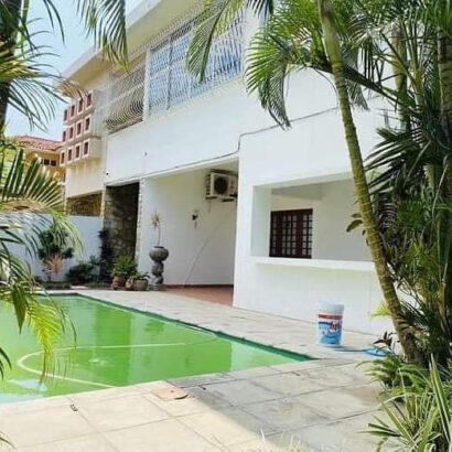 VENDE-SE MORADIA TIPO4 NA SOMMERSHILD PROXIMO DO  PARQUINHO