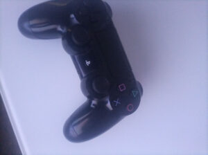 Joystick de playstation 4  na bolada *novo*