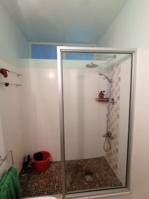 Vende-se: No Bairro central super apartamento e grande