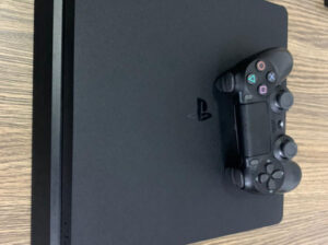 Ps4 slim  1TB 1joy  Versão 5.55