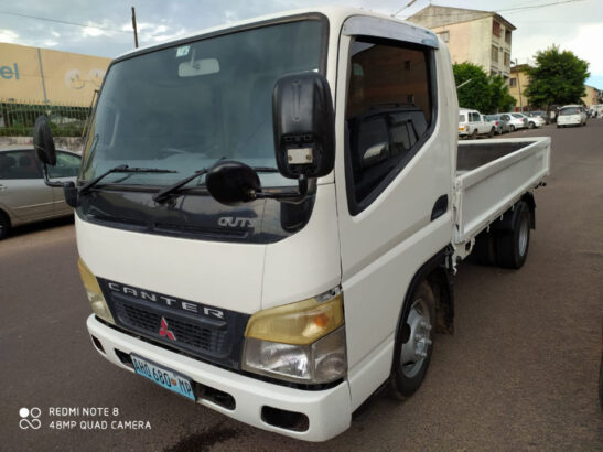 Vende-Se Mitsubishi Canter 1.5 T