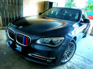 BMW 740i Full House Singapura