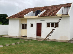 Vende-se bela moradia no bairro da liberdade boa localização ganha tempo para fechar pronta para ser habitada com todos documentos