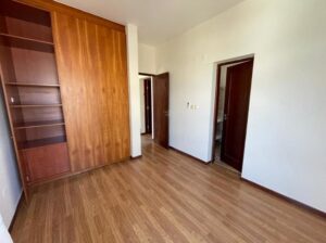 Moradia T3+1 Triplex a arrendar no Condomínio Jambalão no Bairro do Triunfo