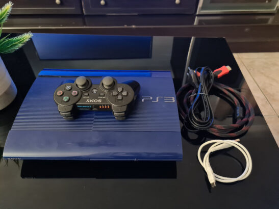 Ps3/playstation3 super slim blue edition