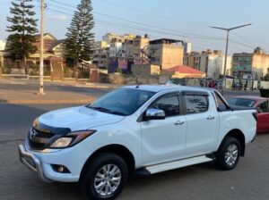 Vende-se Mazda BT50 Automatica