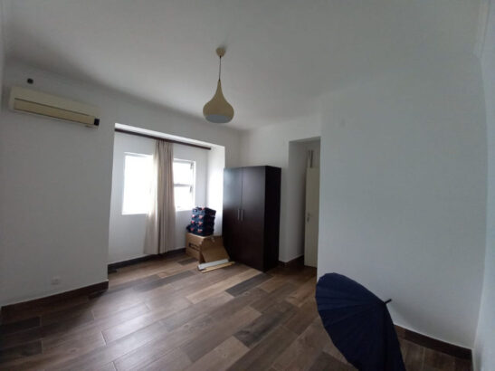 ARRENDA-SE luxuoso apartamento tipo2 com ou sem moveis nk bairro do triunfo proximo ao condominio vila sol apartamento novo por inaugurar  , marque já a sua visita