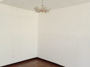 Apartamento T 3 barato  no Prédio Curto