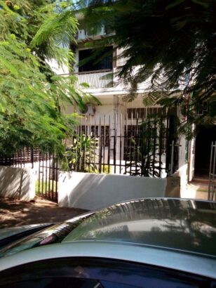 Arrenda se apartamento t2 r/c na Polana rua d congua