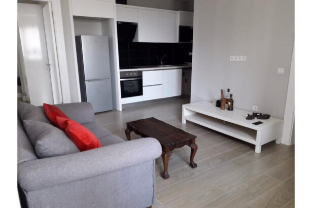 Vende-se apartamento tipo 2 na Av. Julius Nyerere, Maputo