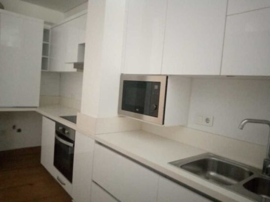 Arrenda-se Apartamento T3 Na Unram Polan